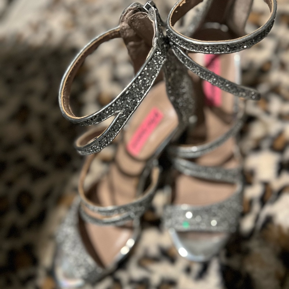 Silver glittery betsey Johnson heels 
Size 8
